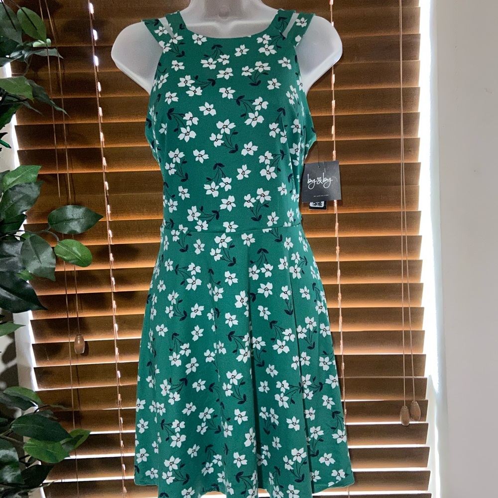NWOT BY & BY Fun Sun Dress, Medium